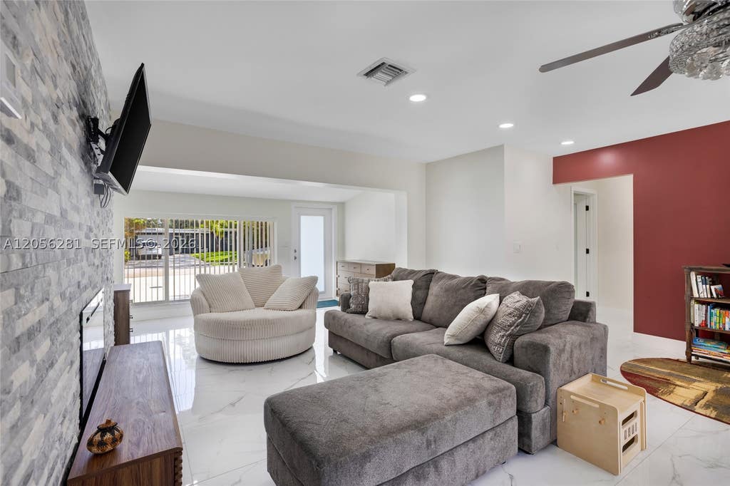 Photo of Fort Lauderdale, FL 33315 (MLS # A12056281)