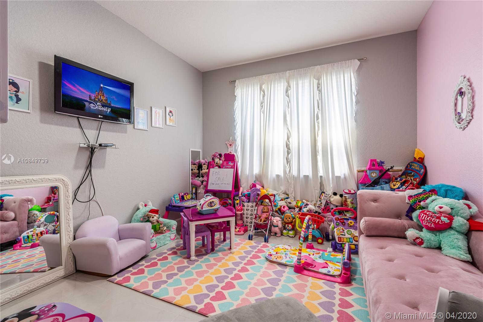 CENTURY ESTATES - Residential