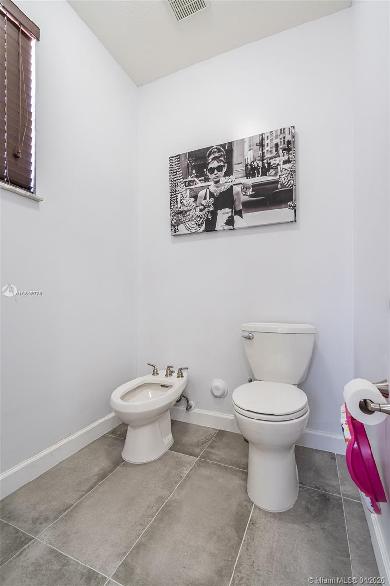 CENTURY ESTATES - Residential