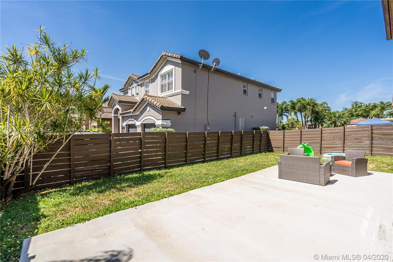 CENTURY ESTATES - Residential