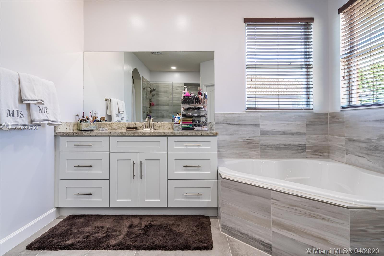 CENTURY ESTATES - Residential