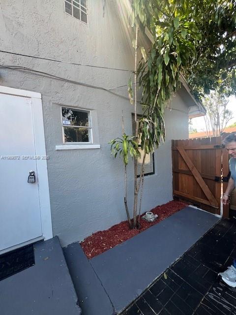 OJUS SUB - Residential Lease