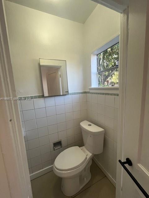 OJUS SUB - Residential Lease