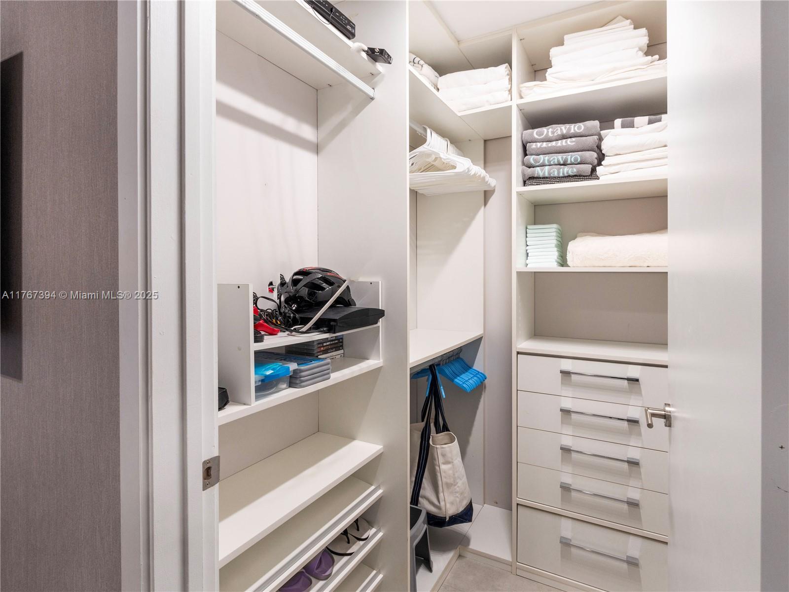 BISCAYNE BEACH CONDO - Residential