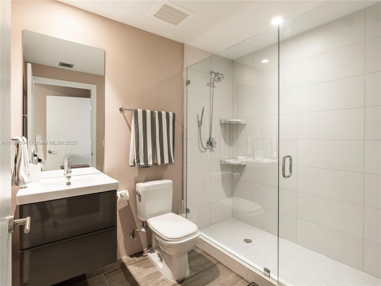 BISCAYNE BEACH CONDO - Residential