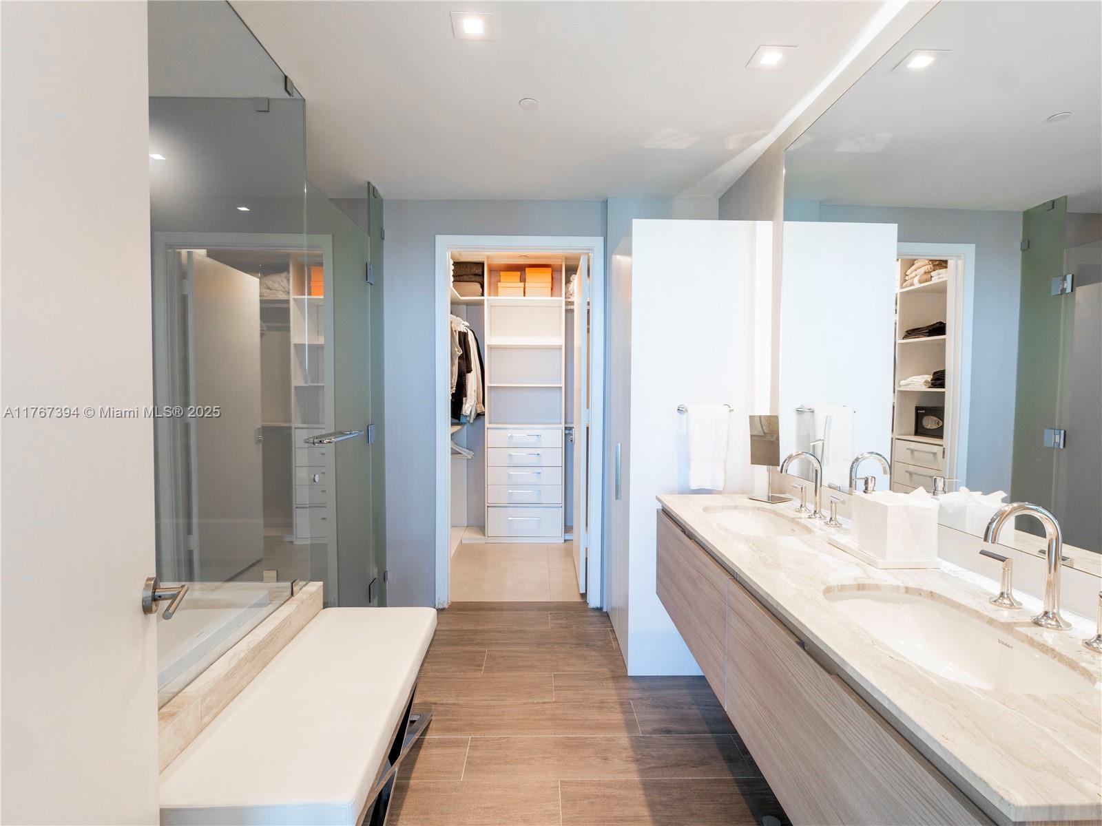 BISCAYNE BEACH CONDO - Residential