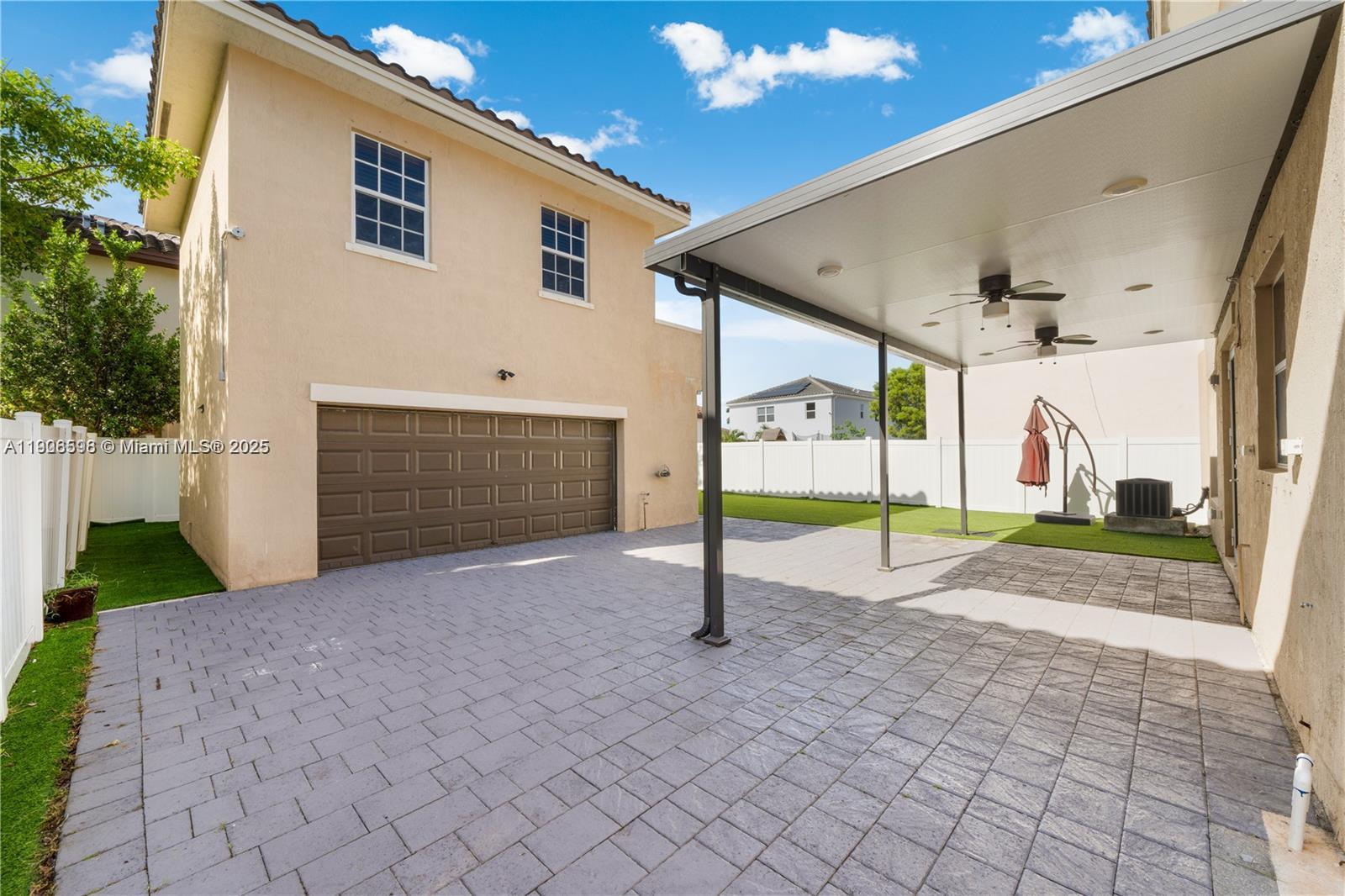 KENDALL COMMONS RESIDENTIA - Residential