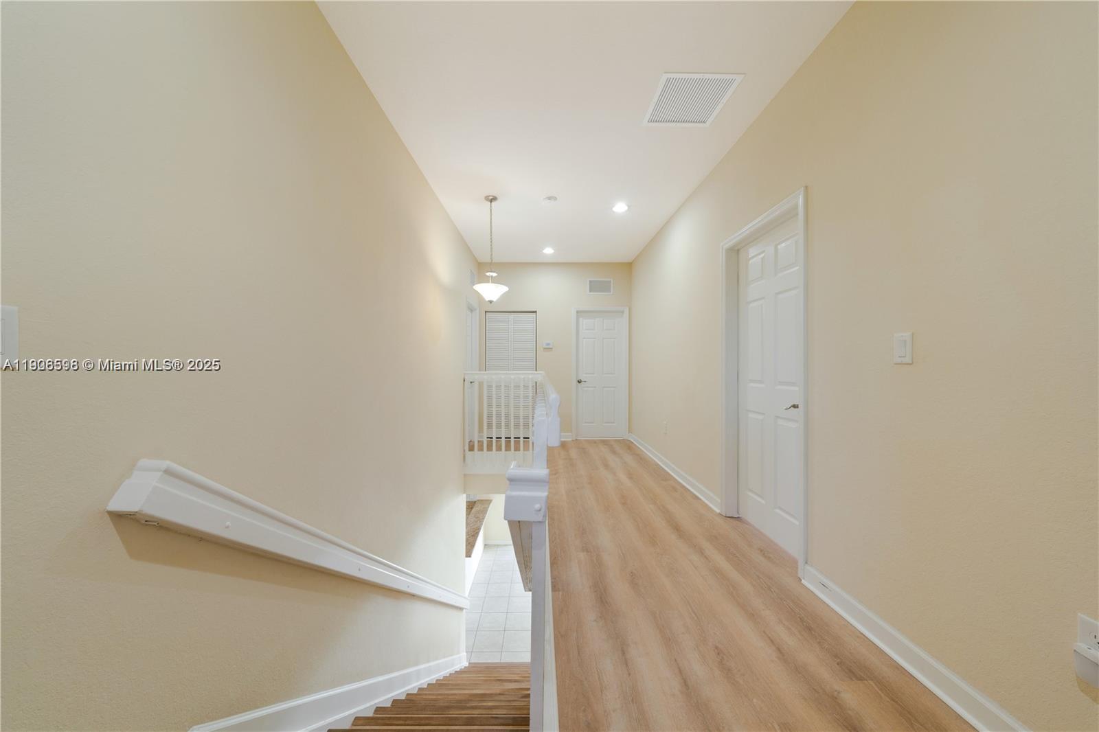 KENDALL COMMONS RESIDENTIA - Residential