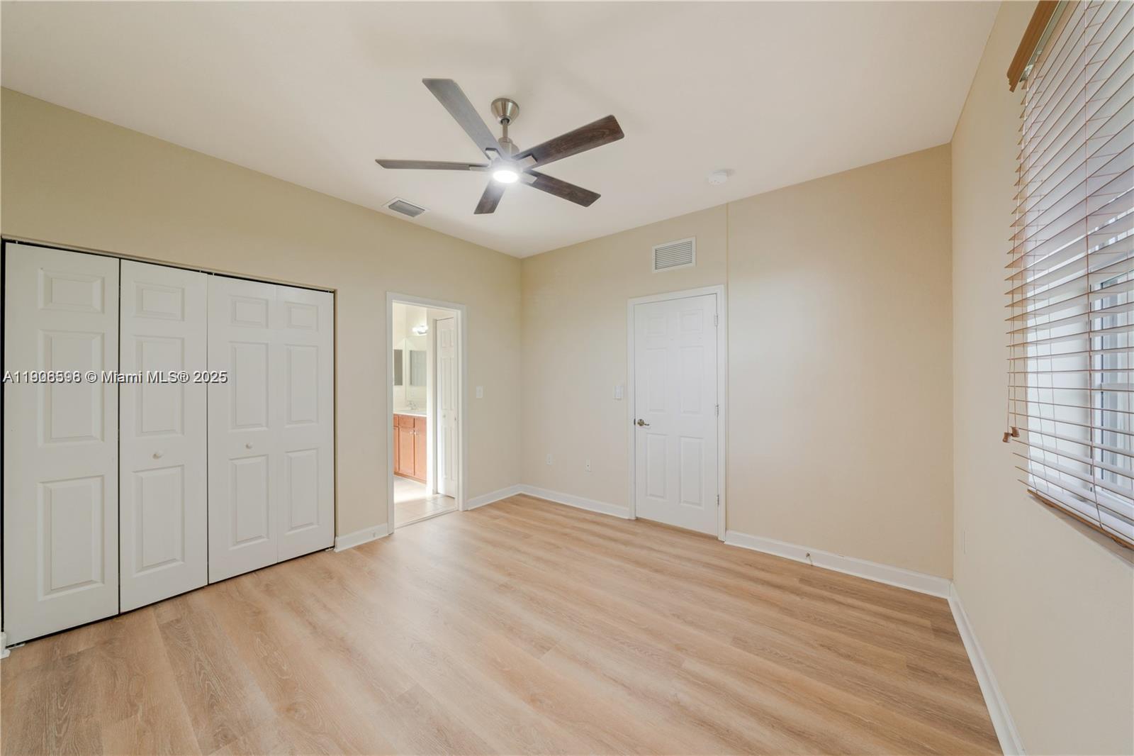 KENDALL COMMONS RESIDENTIA - Residential