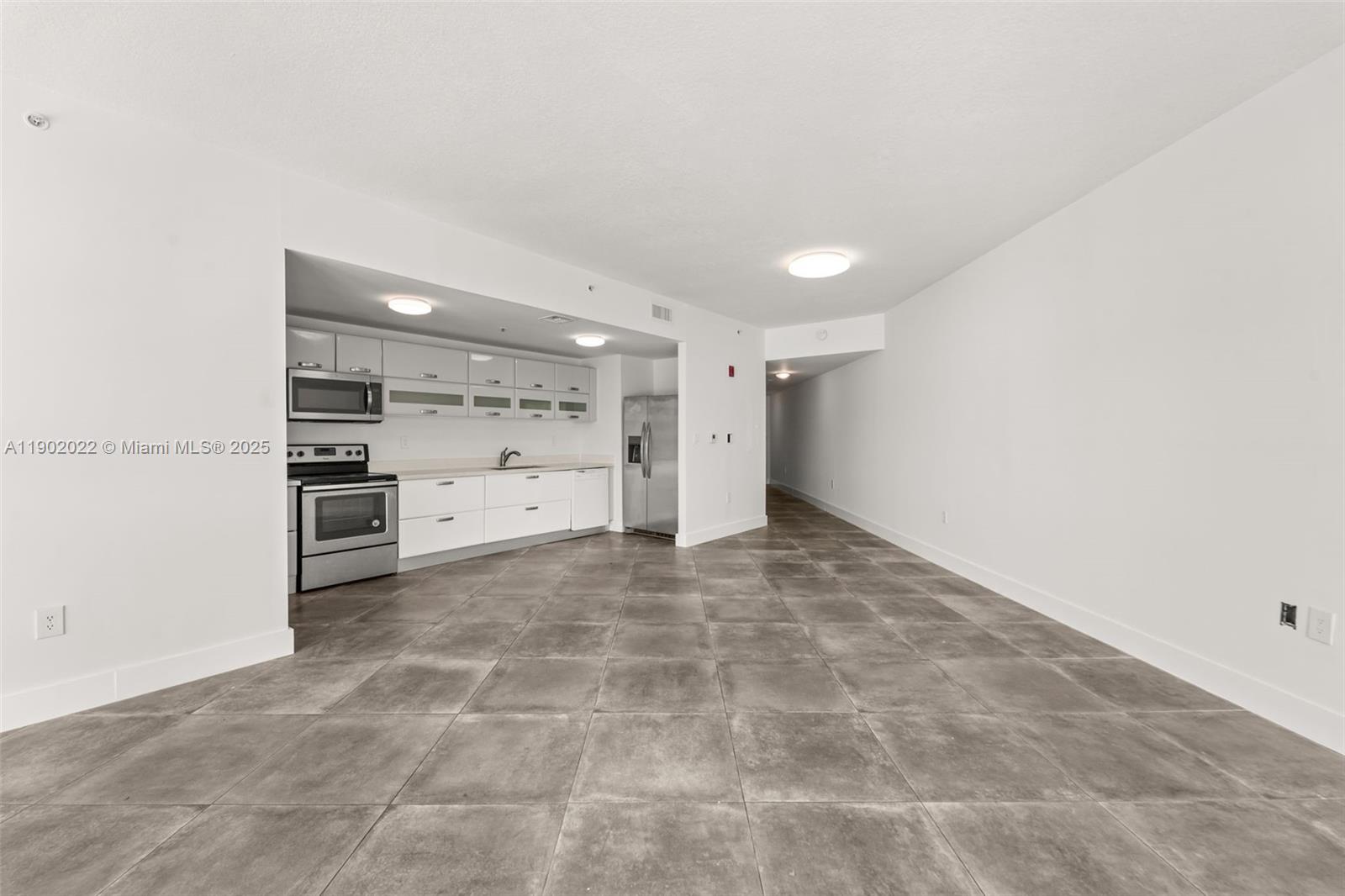 REGATTA AT INDIAN CREEK C - Residential