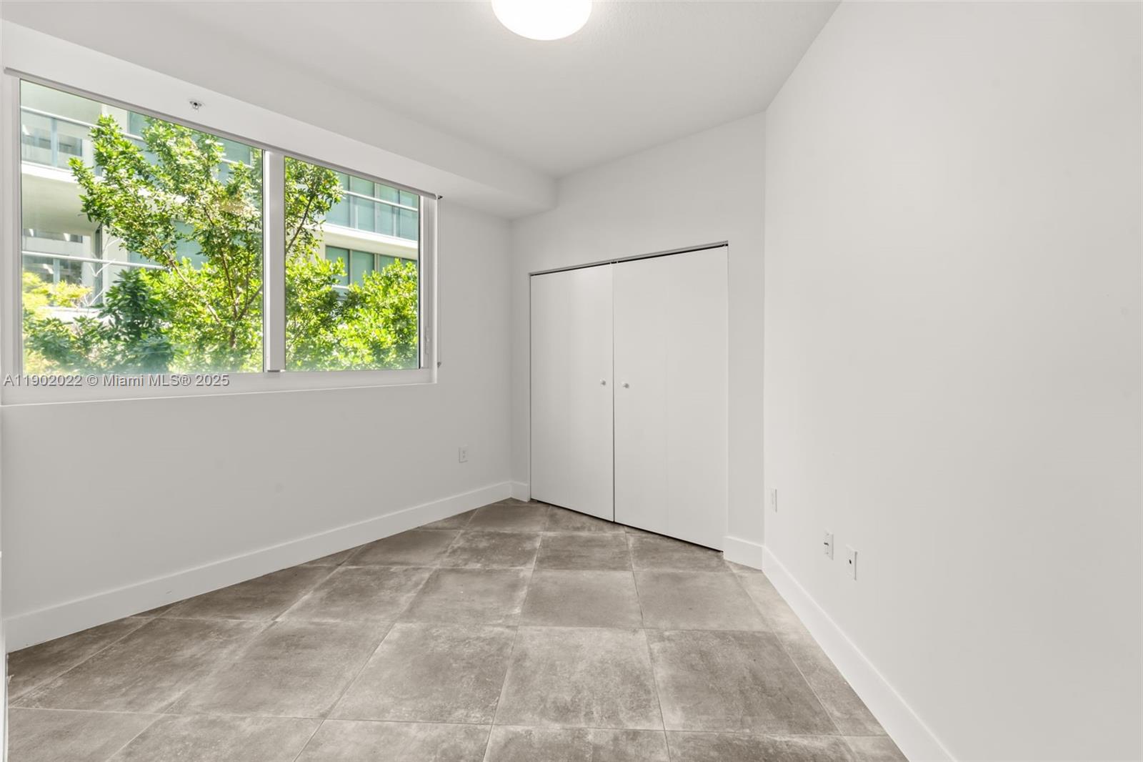 REGATTA AT INDIAN CREEK C - Residential