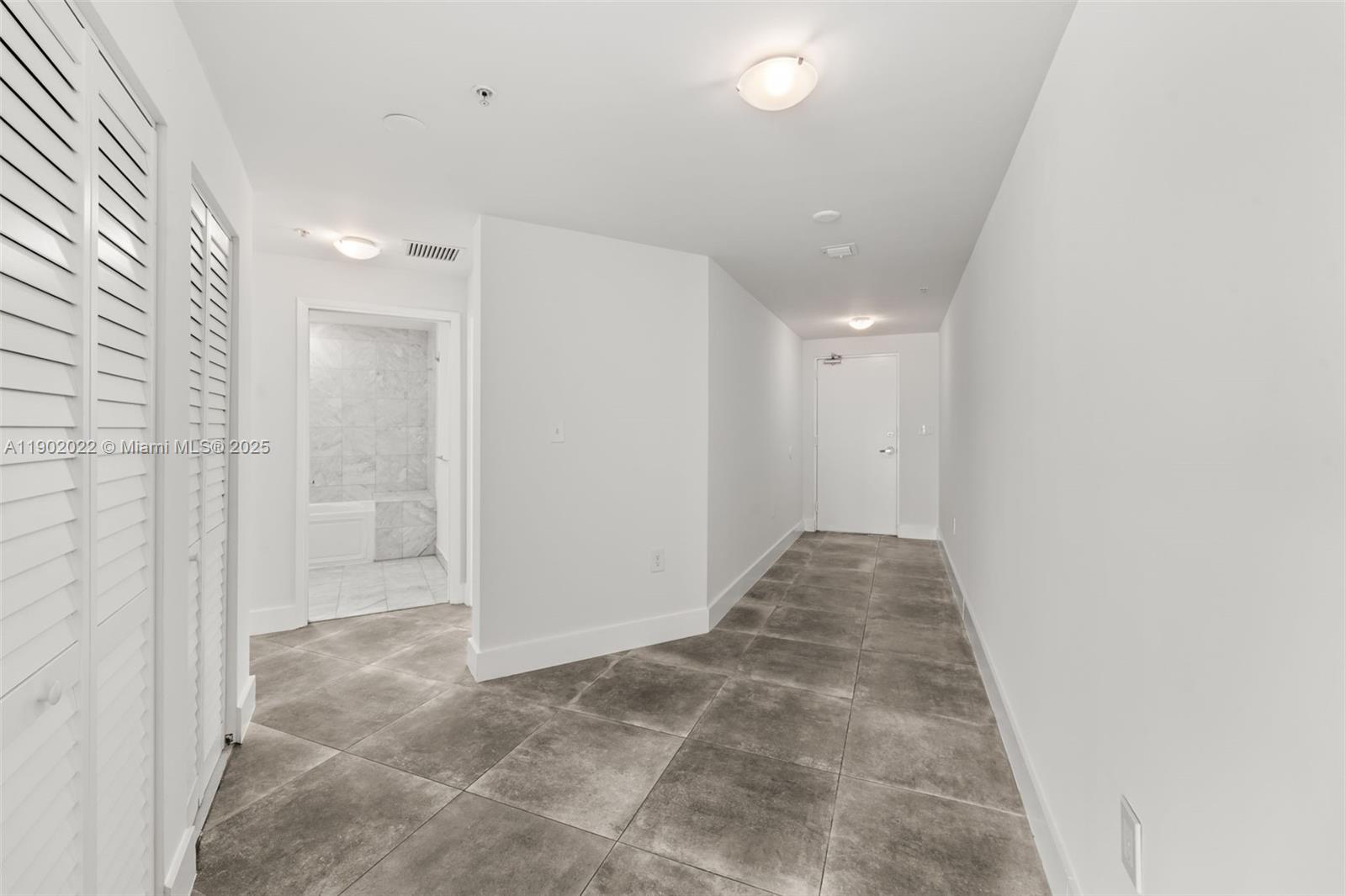 REGATTA AT INDIAN CREEK C - Residential