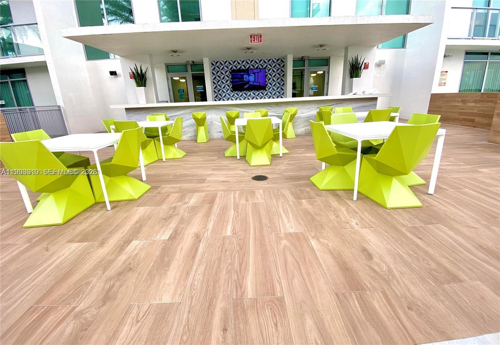 PARQUE TOWERS CONDO - Residential