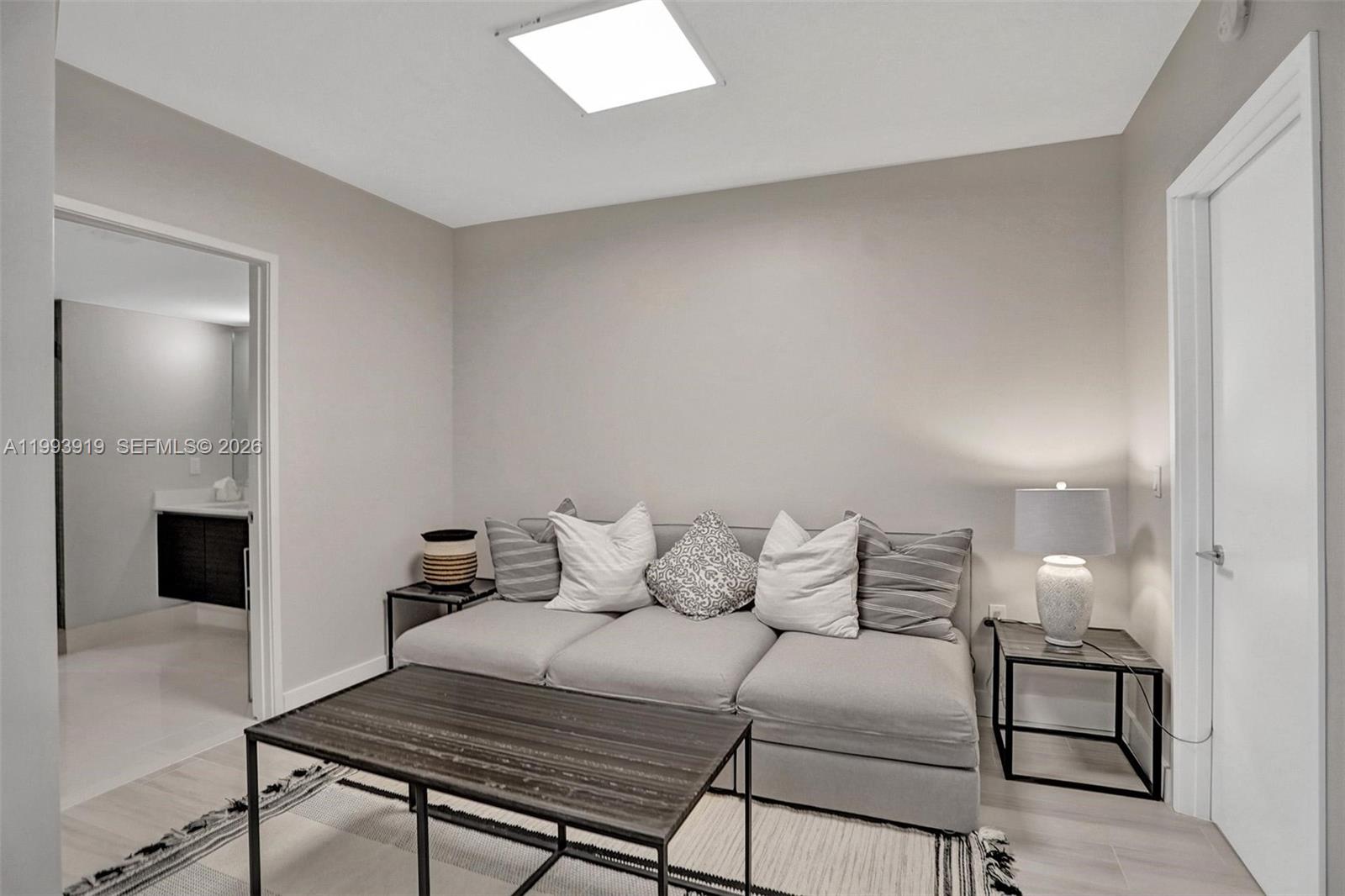 PARQUE TOWERS CONDO - Residential