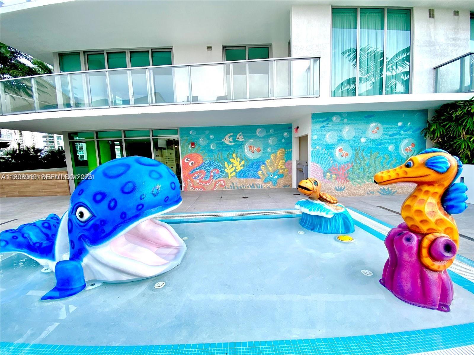 PARQUE TOWERS CONDO - Residential