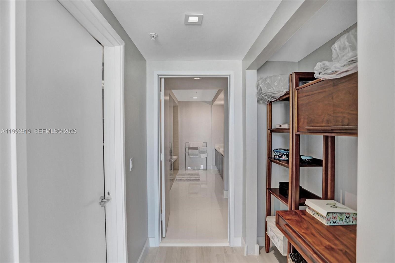 PARQUE TOWERS CONDO - Residential