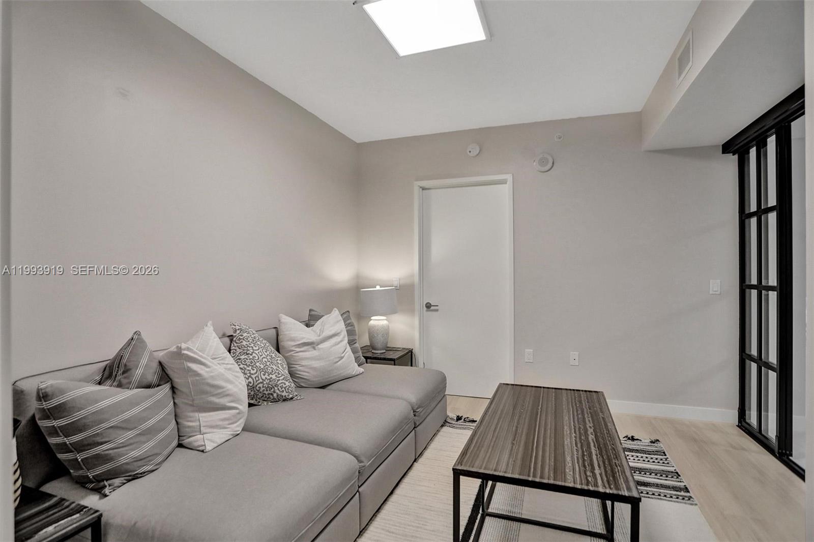 PARQUE TOWERS CONDO - Residential