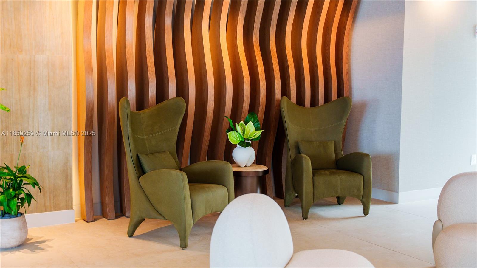 ARIA RESERVE SOUTH TOWER - Residential Lease