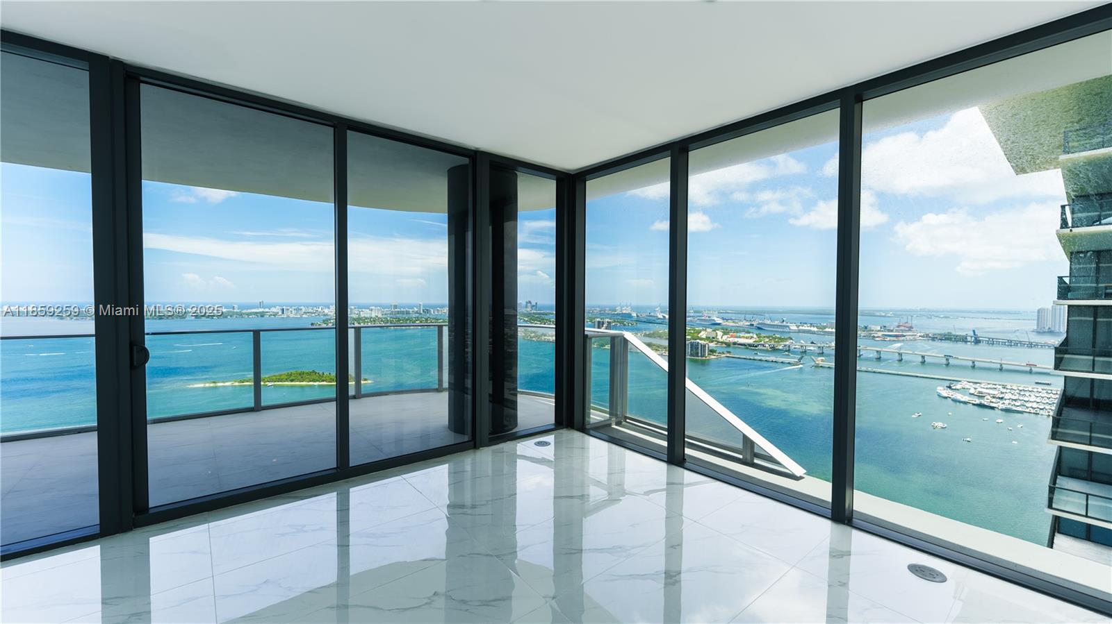 ARIA RESERVE SOUTH TOWER - Residential Lease