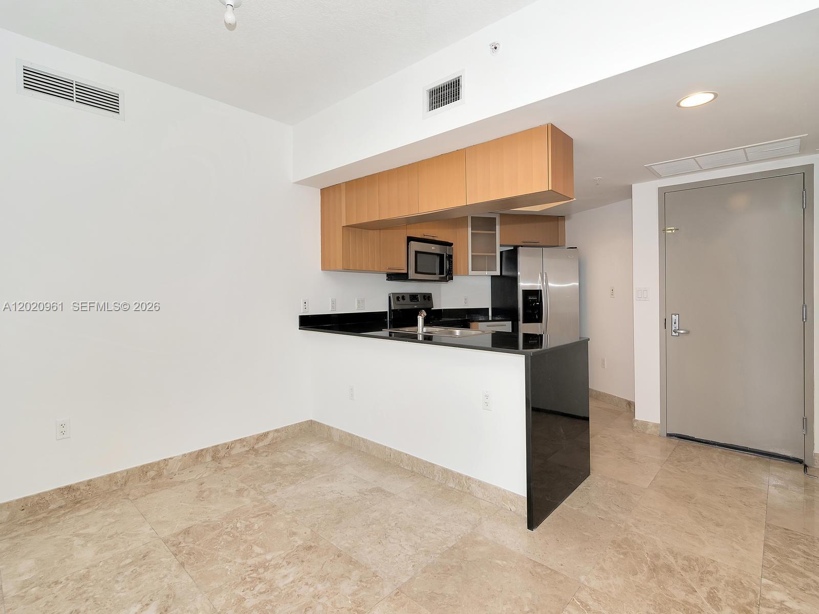 1750 N Bayshore Dr 1515