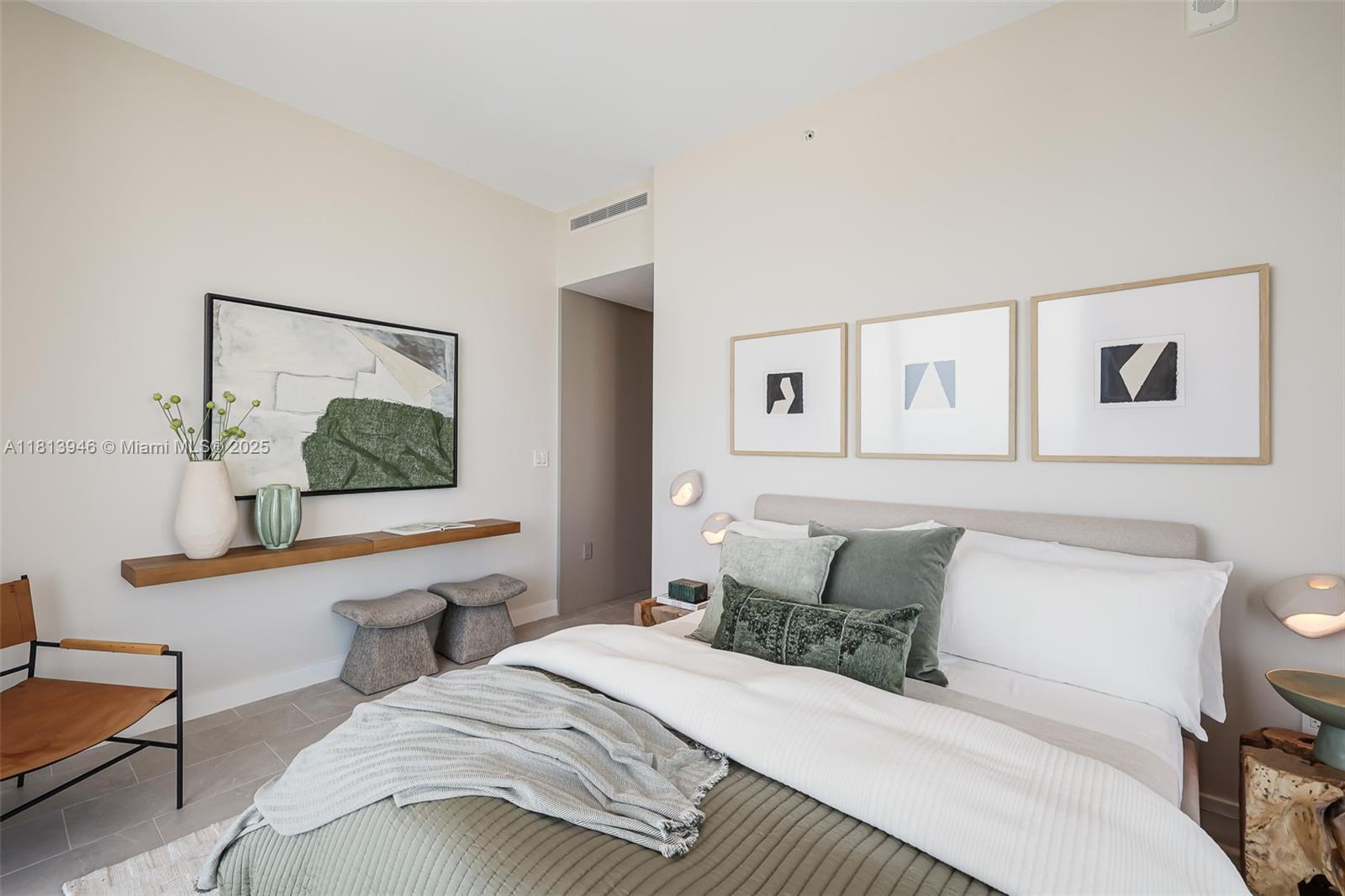 FIVE PARK RESIDENCES - Residential