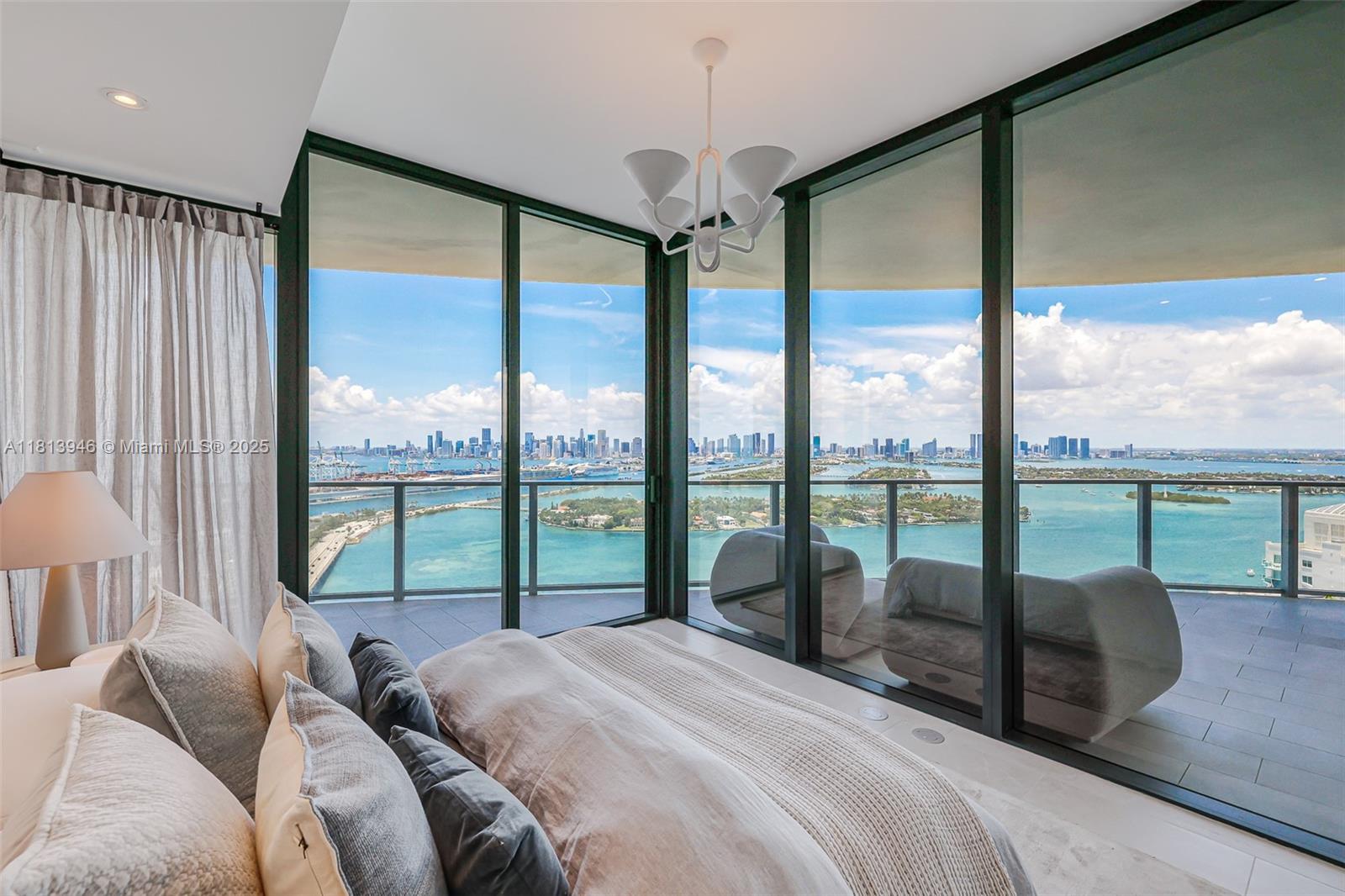 FIVE PARK RESIDENCES - Residential