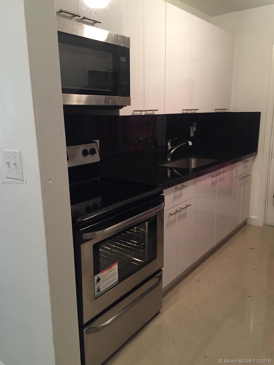 Hollywood 1-21 B - Residential Lease