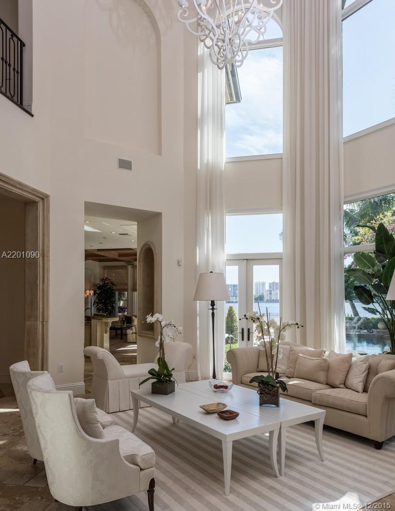 ISLAND ESTATES - Residential