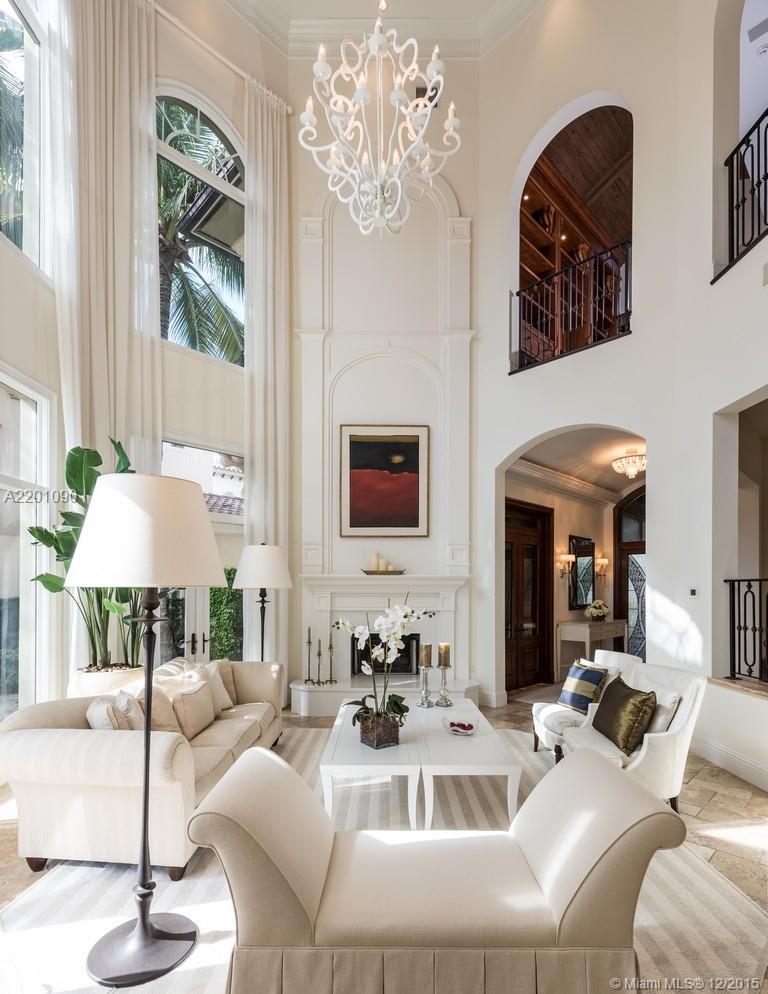 ISLAND ESTATES - Residential