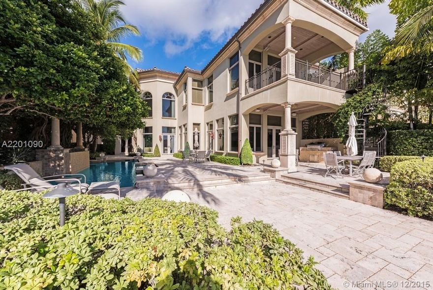 Casa Marina outshines the rest with meticulous attention to detail. Waterfront beauty designed by Steven G. Crestron-smart home, 20 FT. Living room ceiling, spacious and customized walk-in closets, bar/media room w/ built-in wine storage, A/C garage, expa nsive bayfront deck, private yacht marina . Aventura's most exclusive, private and gated neighborhood, with just 21 homes on Island Estates.