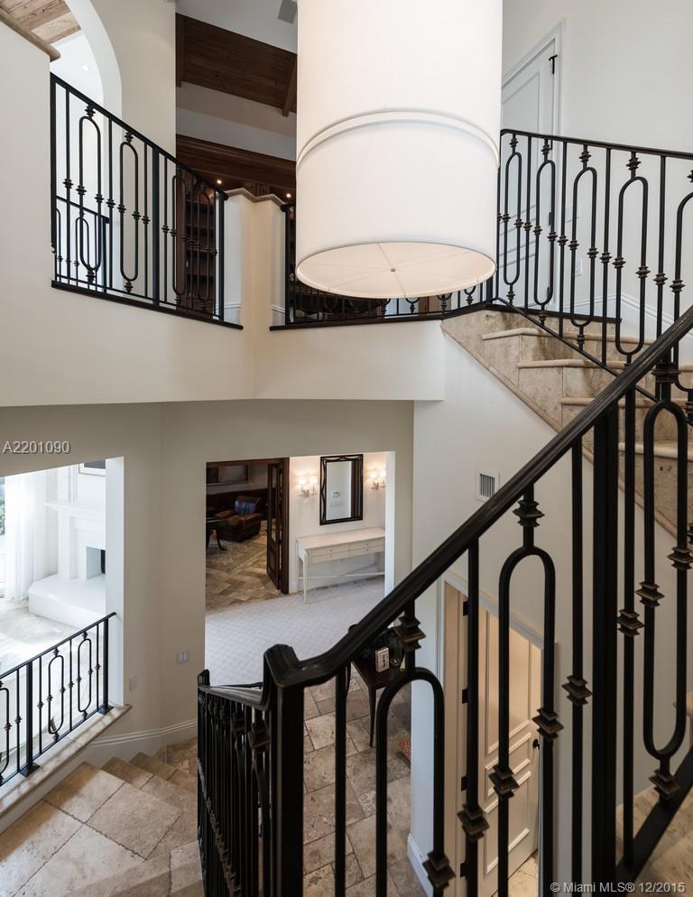 ISLAND ESTATES - Residential