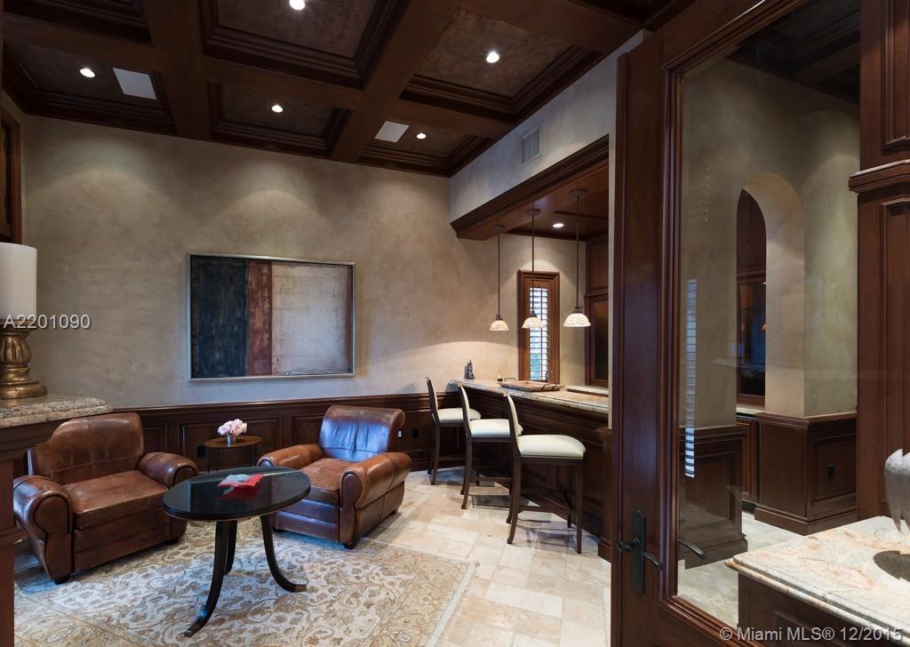 ISLAND ESTATES - Residential