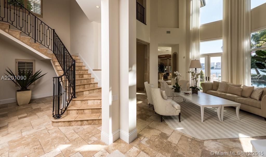 ISLAND ESTATES - Residential