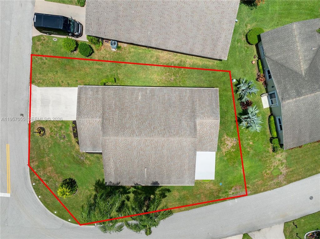 Photo of 13826 Kaiser Trl, Delray Beach, FL 33484 (MLS # A11957055)