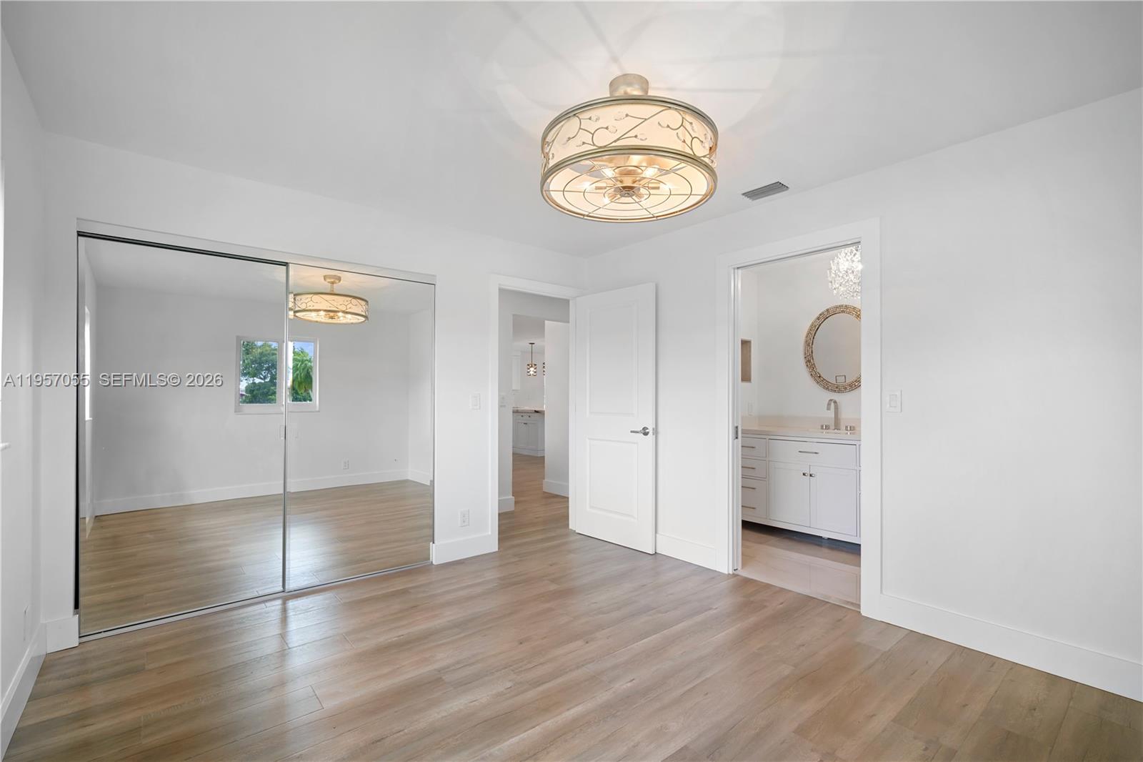 DELRAY VILLAS 5 - Residential