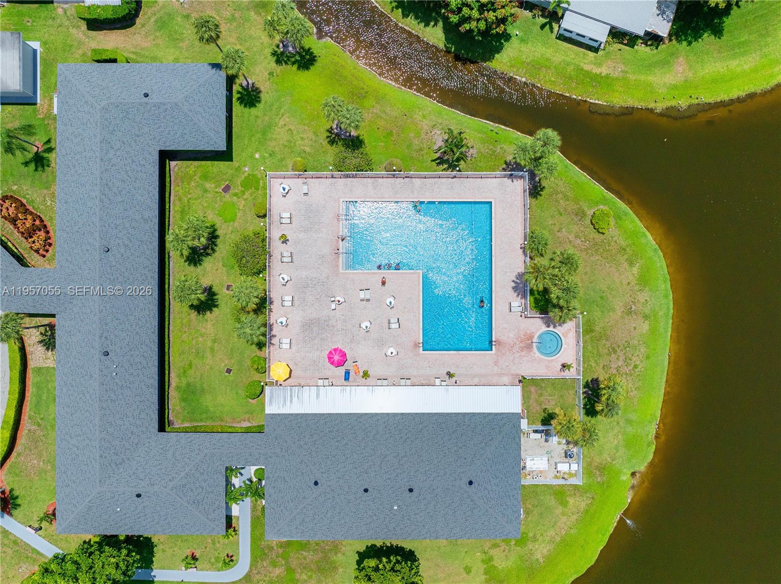 DELRAY VILLAS 5 - Residential