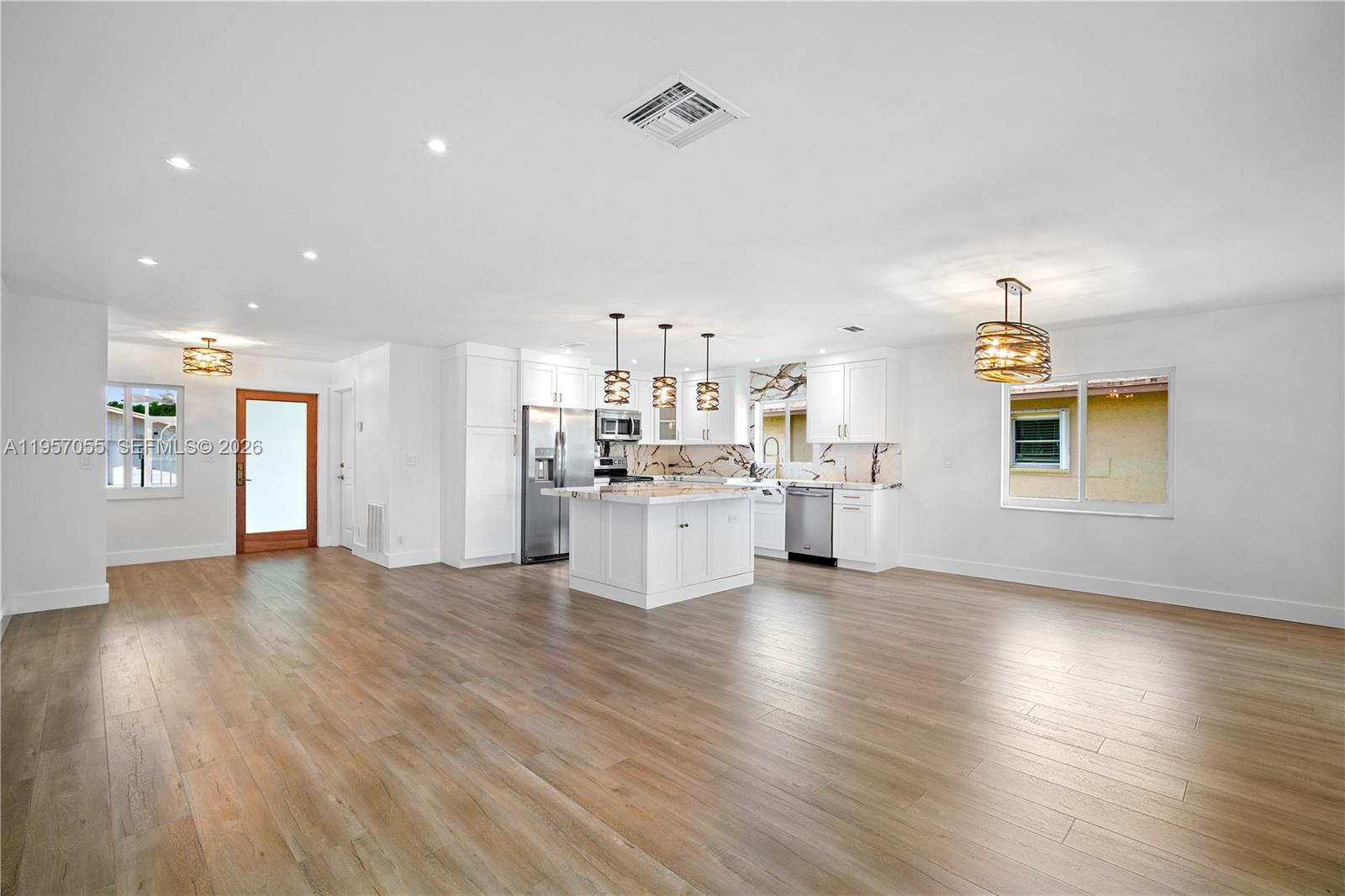 DELRAY VILLAS 5 - Residential