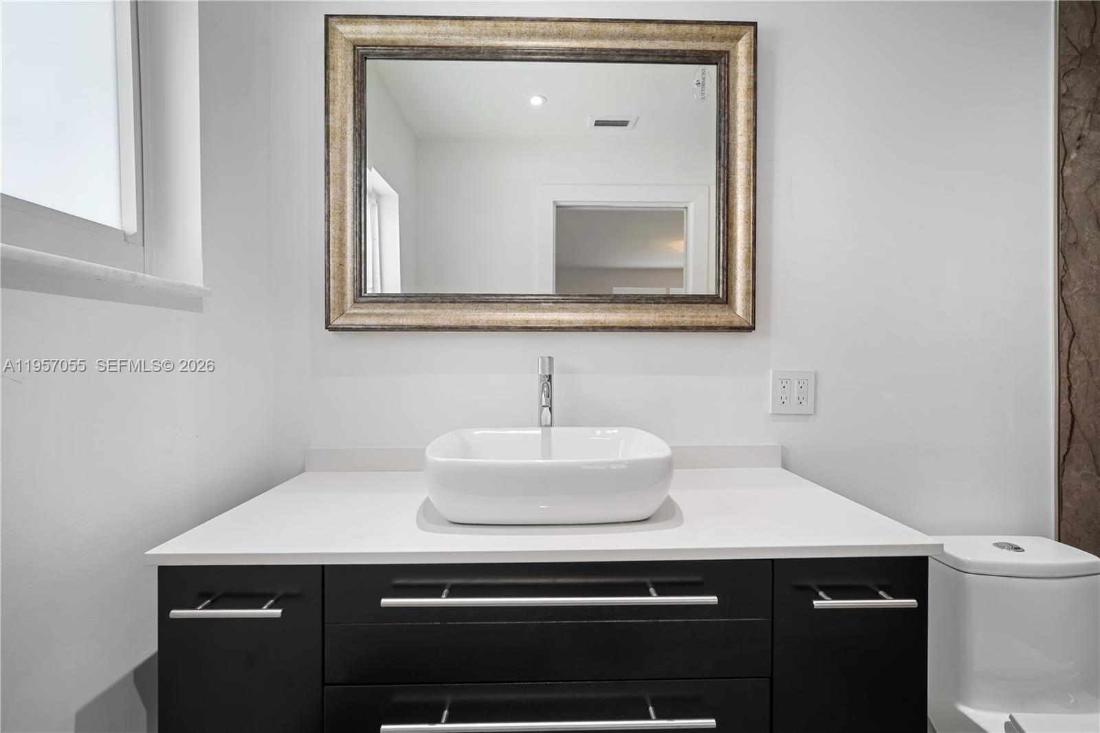 DELRAY VILLAS 5 - Residential