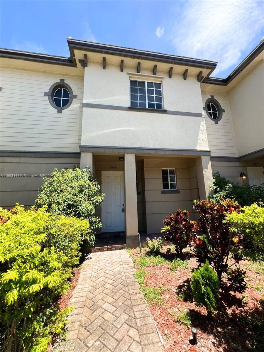 MARSH HARBOUR - Residential Lease