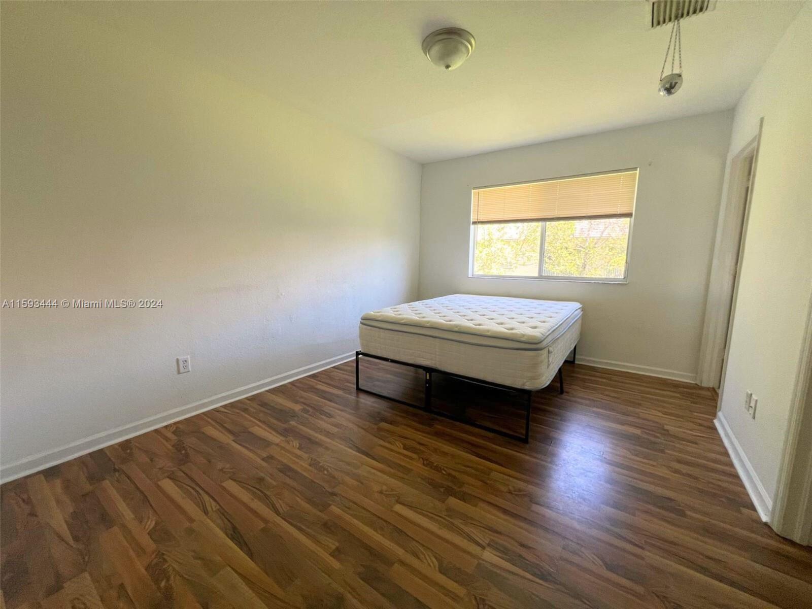 MARSH HARBOUR - Residential Lease