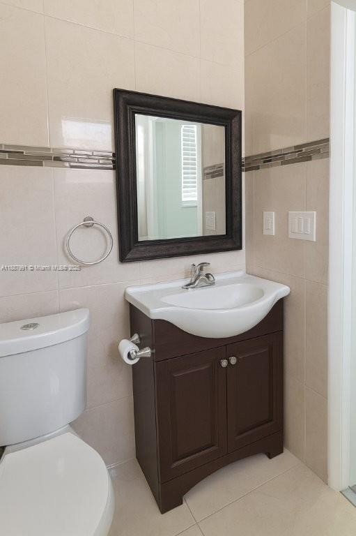 GRAPELAND - Residential Lease