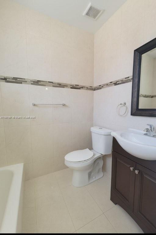 GRAPELAND - Residential Lease