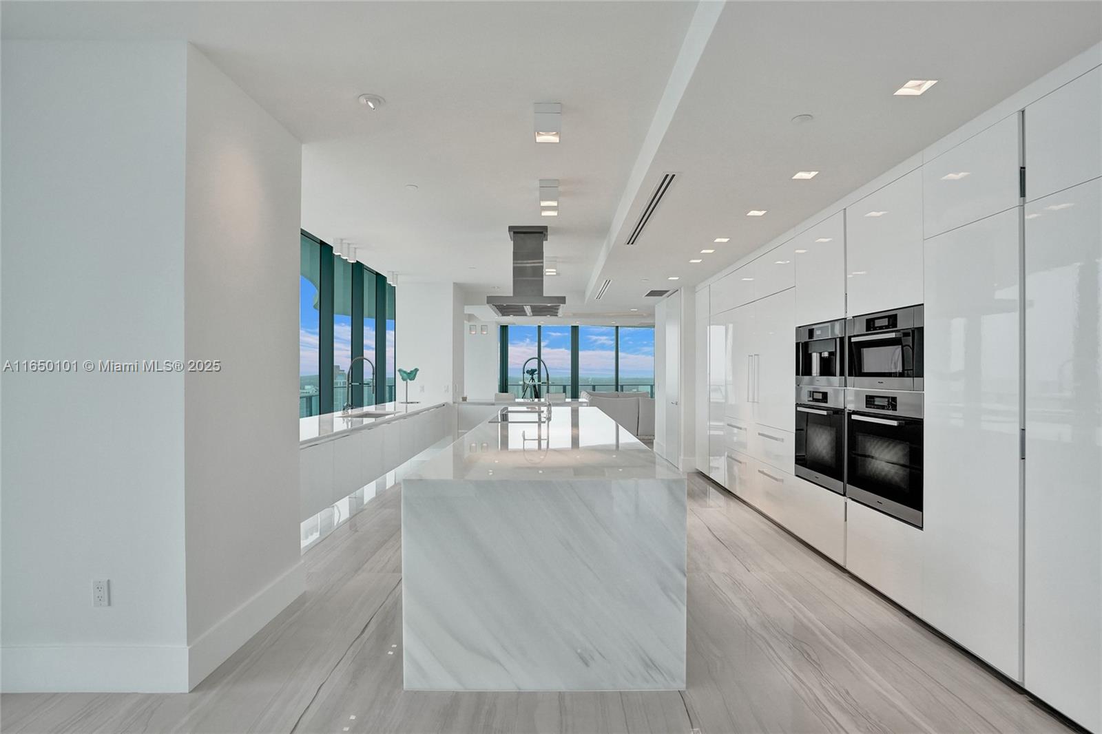 REGALIA CONDO - Residential