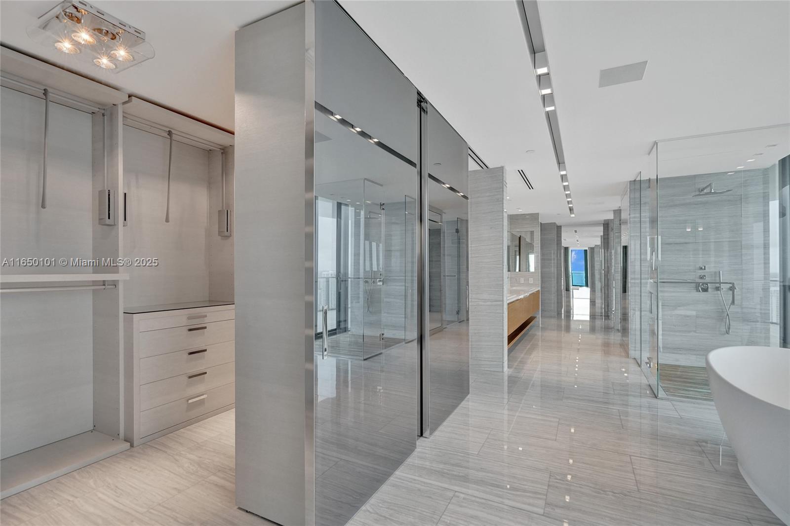 REGALIA CONDO - Residential