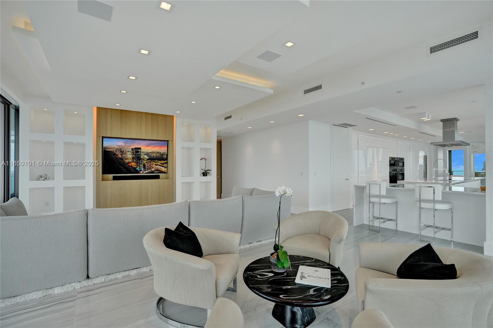 REGALIA CONDO - Residential