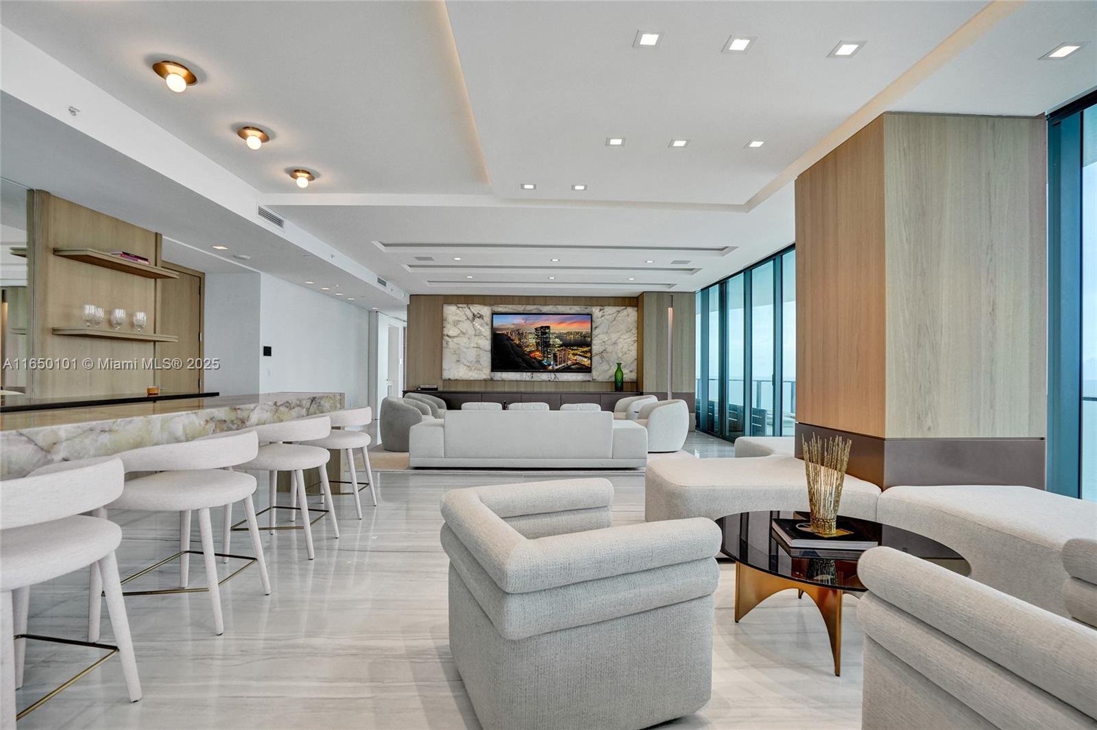 REGALIA CONDO - Residential