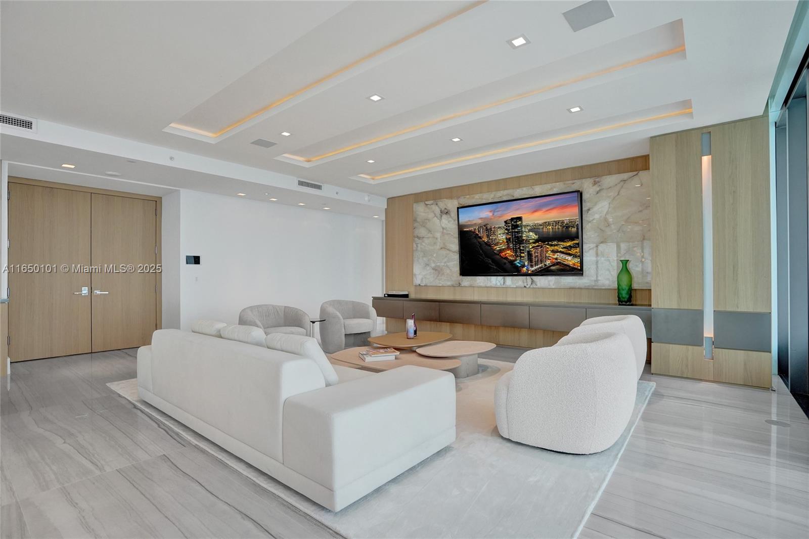 REGALIA CONDO - Residential