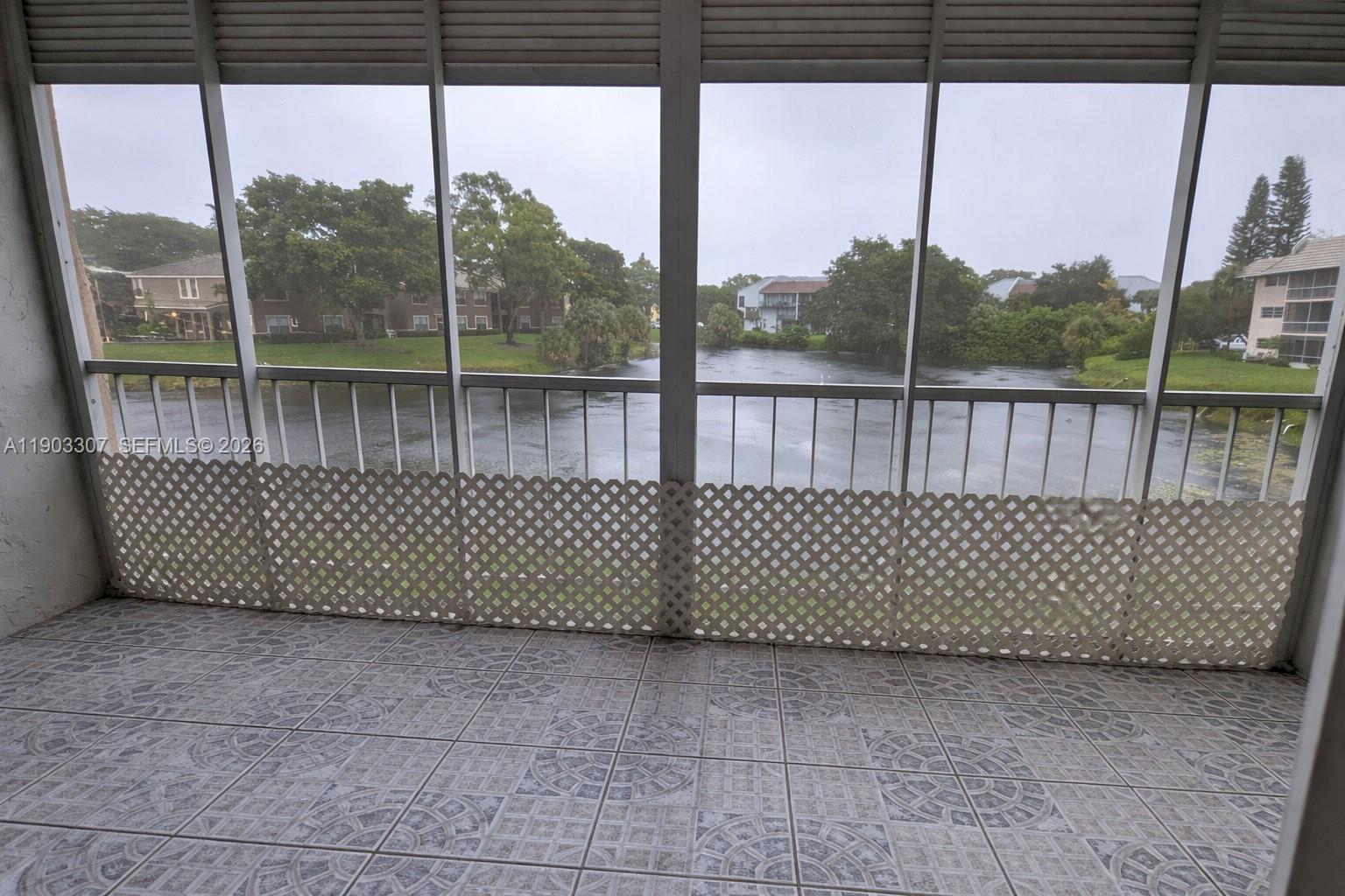 LAKE FOREST CONDO - Residential