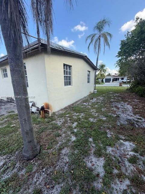 254 NE 42nd Ct