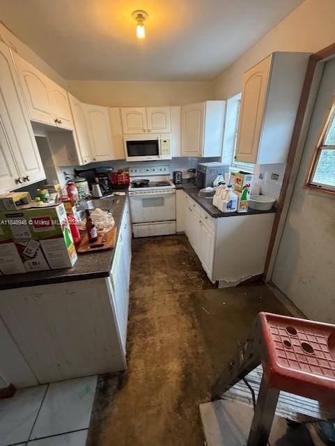 254 NE 42nd Ct